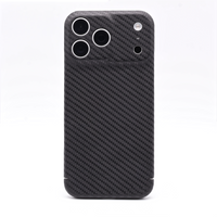 Carbon Cover iPhone 17 Pro Max